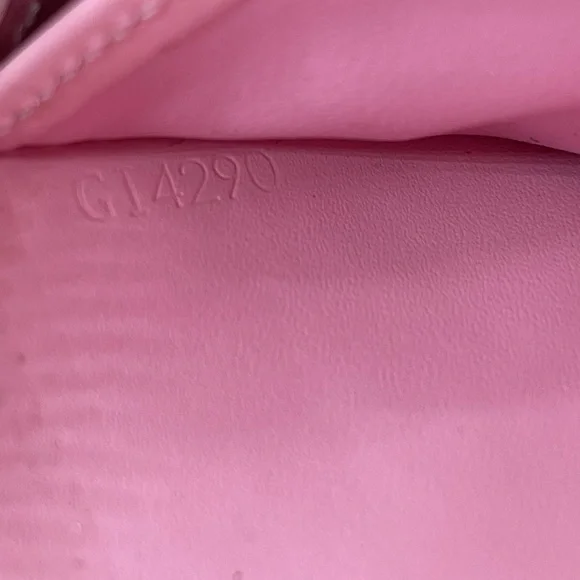 Louis Vuitton Valentine Vernis Monogram Limited Edition Long Round Zippy Wallet - Picture 16 of 16